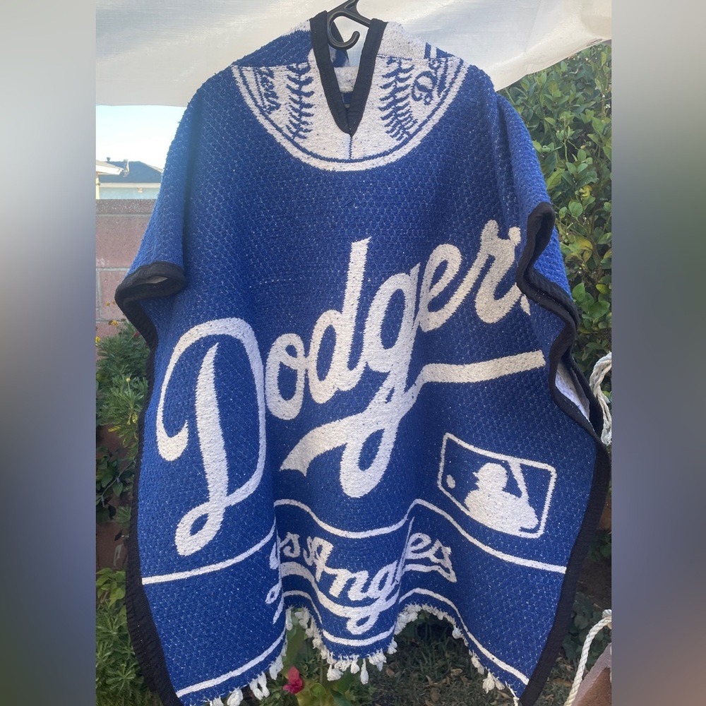 LA Dodgers Hooded Poncho
